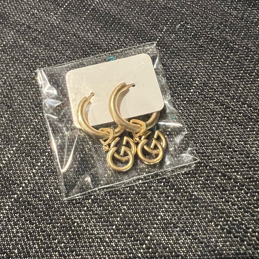 Elegant Gold Hoop Earrings